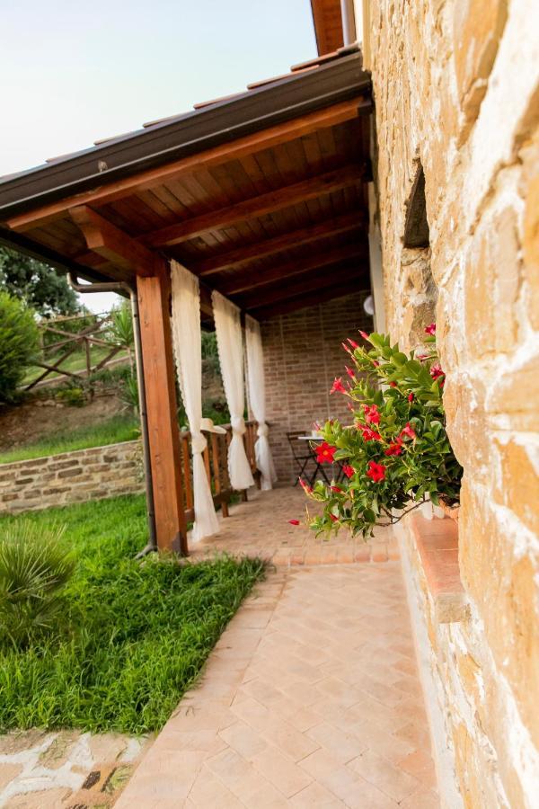 Il Mandorlo Fiorito Bed And Breakfast Ogliastro Cilento Exterior photo